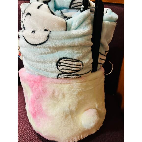 Snoopy Peanuts Easter bundle bunny basket adorable soft  twin 60 by 90 throw - Picture 6 of 7